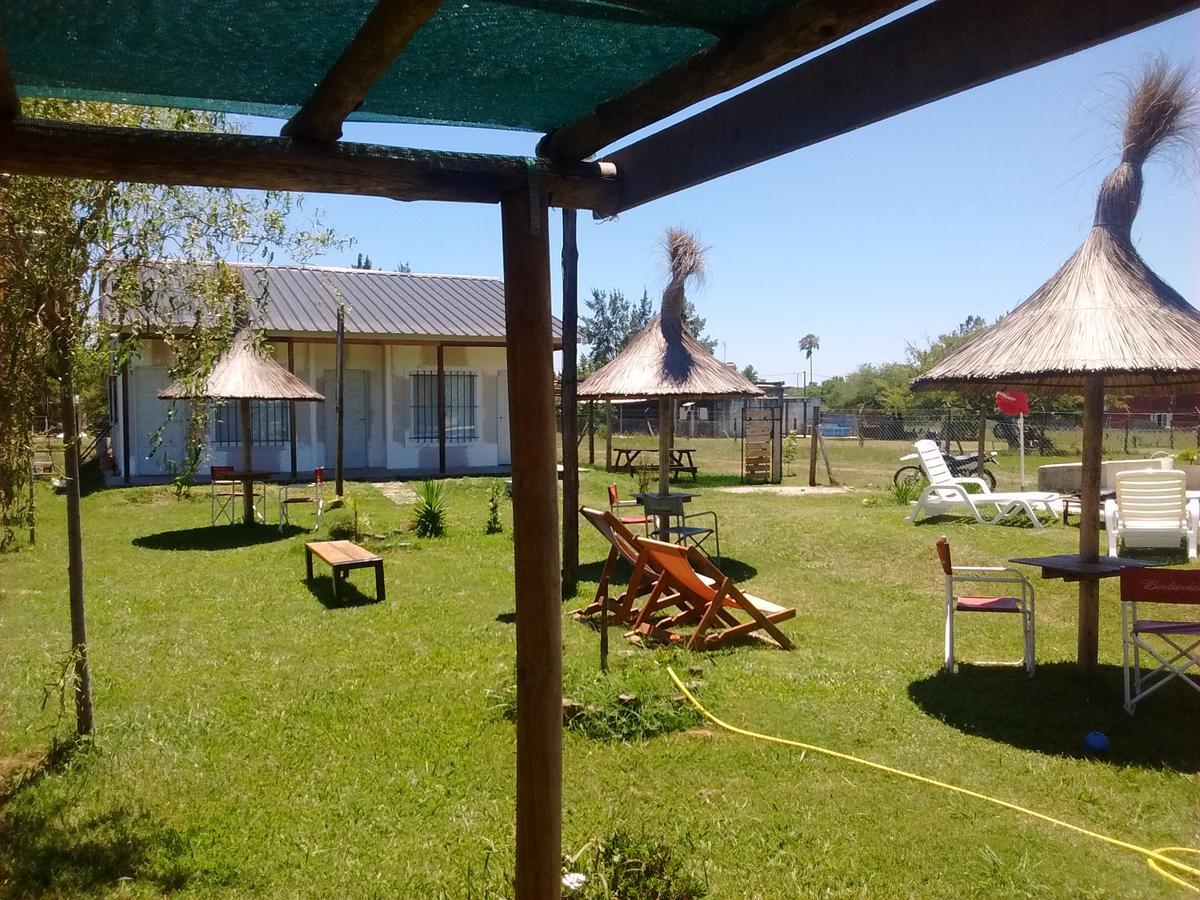 Aitue Bungalows Gualeguaychú エクステリア 写真
