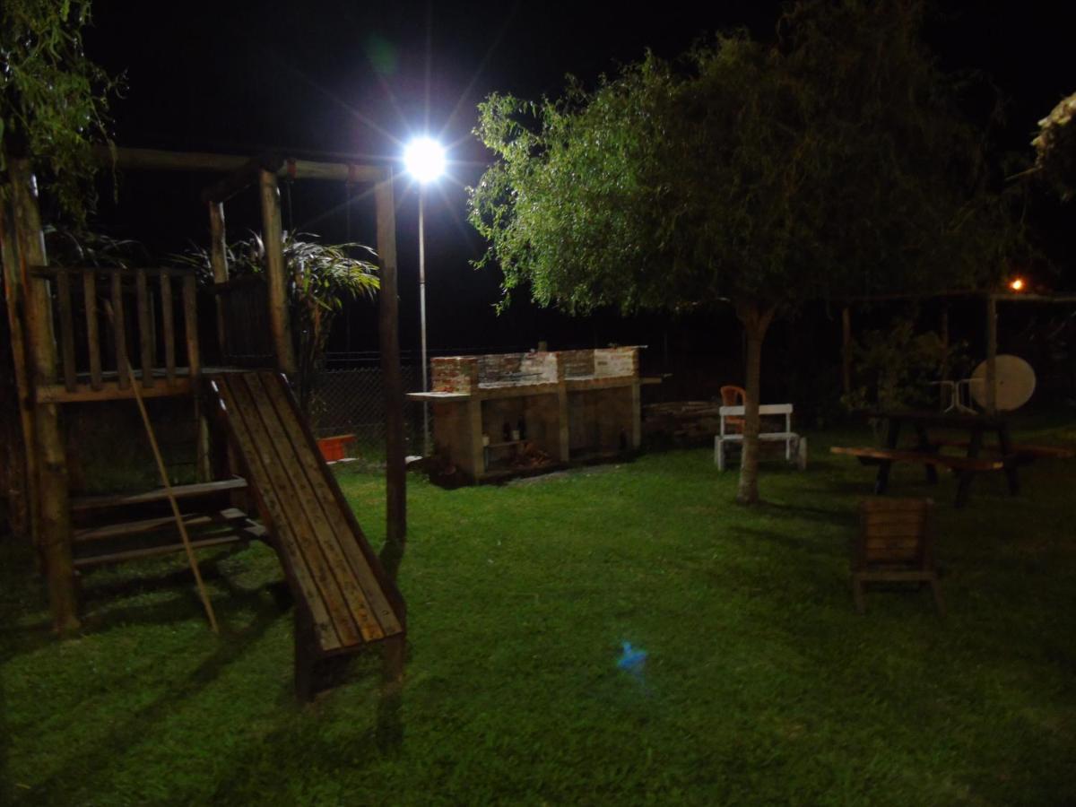 Aitue Bungalows Gualeguaychú エクステリア 写真