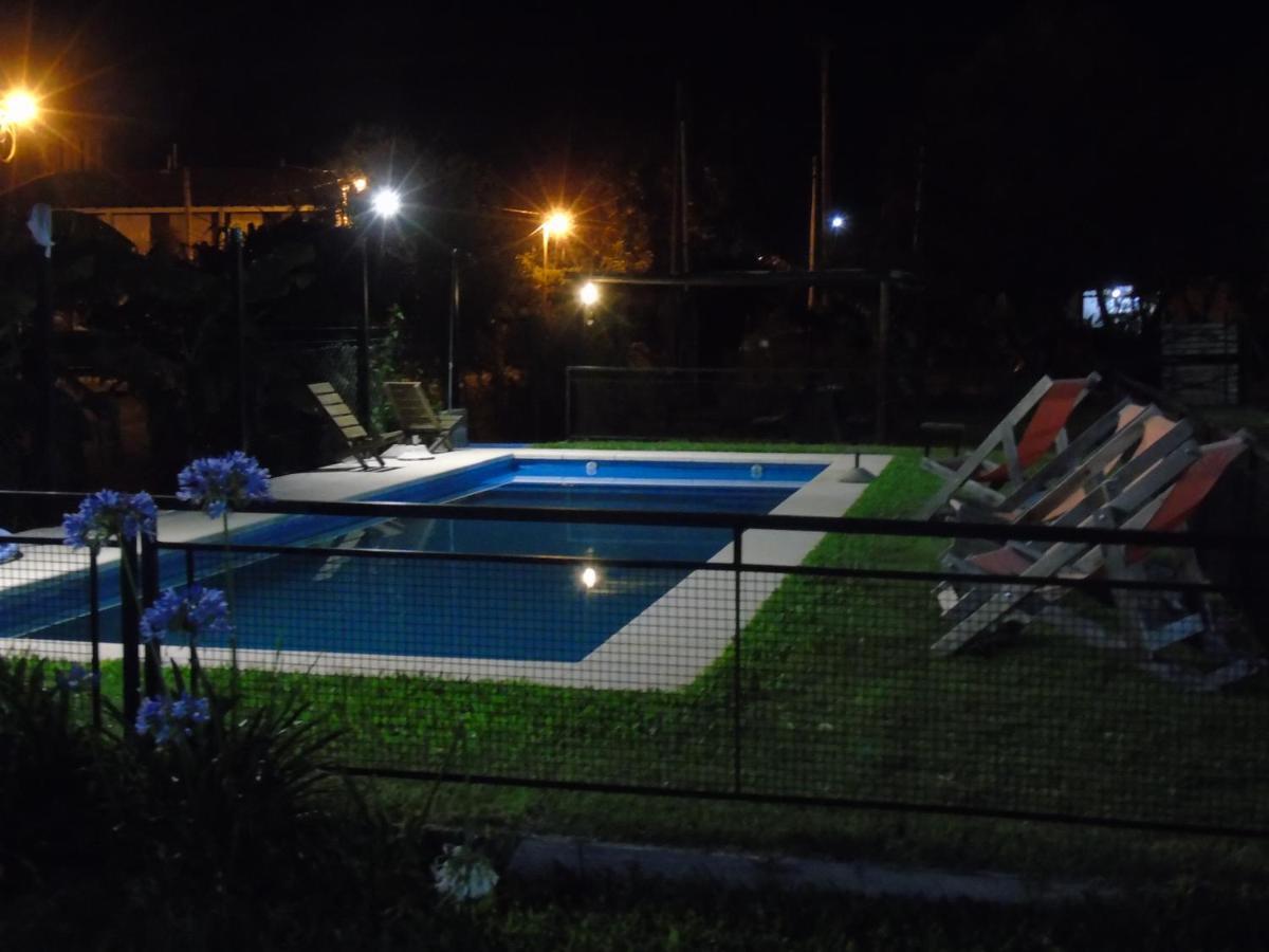 Aitue Bungalows Gualeguaychú エクステリア 写真
