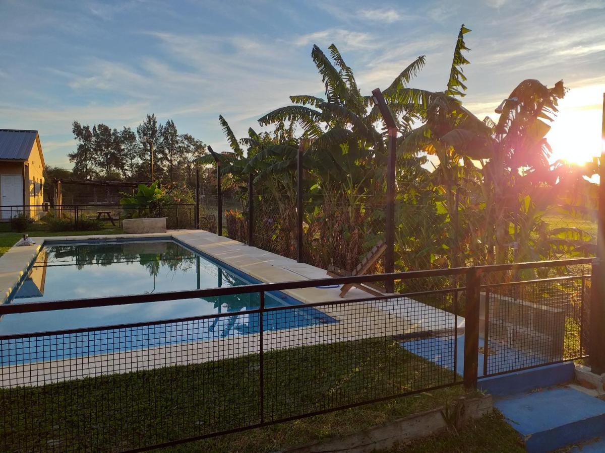 Aitue Bungalows Gualeguaychú エクステリア 写真